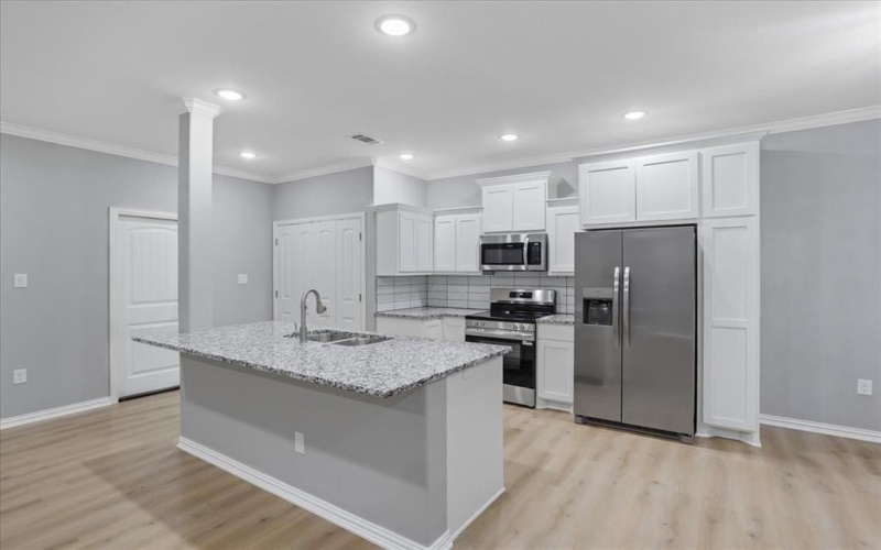 215 E Nelson Street, Denison, TX 75021, 3 Habitaciones Habitaciones , ,2 BañosBaños,Residential,En Venta,215 E Nelson Street,0,21078038