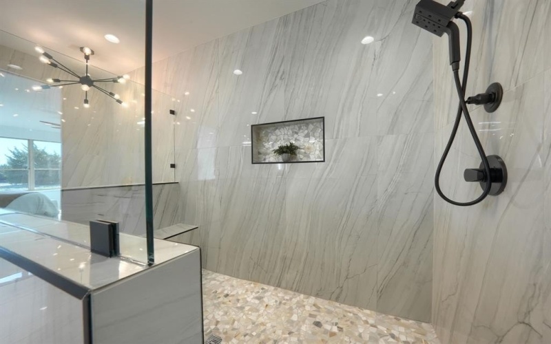 443 Whispering Way, Red Oak, TX 75154, 4 Bedrooms Bedrooms, ,5 BathroomsBathrooms,Residential,For Sale,443 Whispering Way,0,21078162