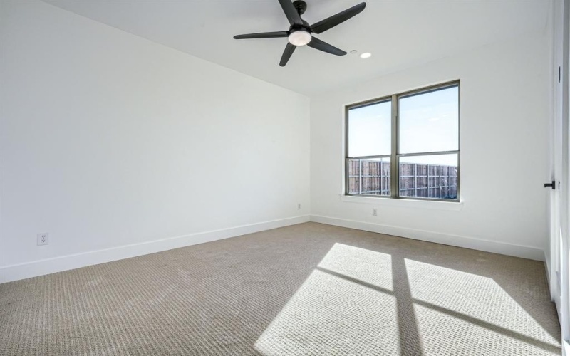 443 Whispering Way, Red Oak, TX 75154, 4 Bedrooms Bedrooms, ,5 BathroomsBathrooms,Residential,For Sale,443 Whispering Way,0,21078162