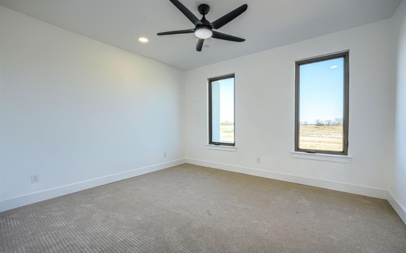 443 Whispering Way, Red Oak, TX 75154, 4 Bedrooms Bedrooms, ,5 BathroomsBathrooms,Residential,For Sale,443 Whispering Way,0,21078162