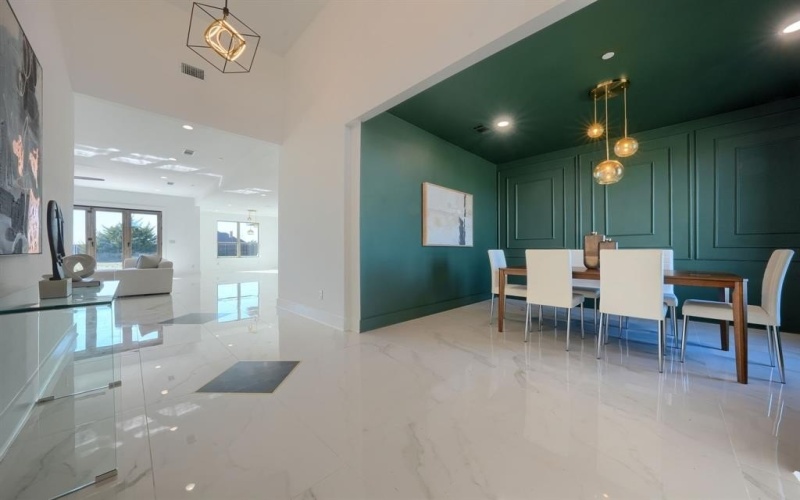 443 Whispering Way, Red Oak, TX 75154, 4 Bedrooms Bedrooms, ,5 BathroomsBathrooms,Residential,For Sale,443 Whispering Way,0,21078162