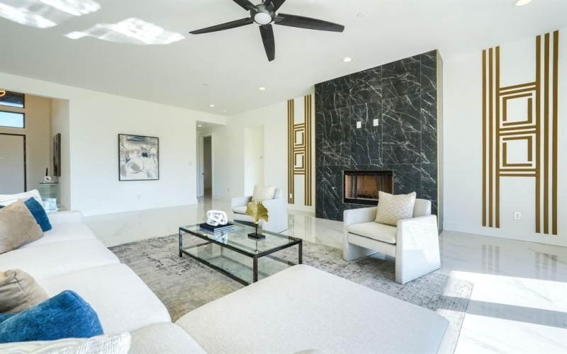 443 Whispering Way, Red Oak, TX 75154, 4 Bedrooms Bedrooms, ,5 BathroomsBathrooms,Residential,For Sale,443 Whispering Way,0,21078162