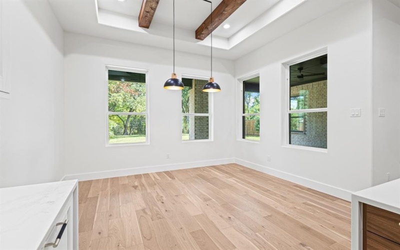 4016 Baker Avenue, Dallas, TX 75212, 4 Habitaciones Habitaciones , ,3 BañosBaños,Residential,En Venta,4016 Baker Avenue,0,21078423