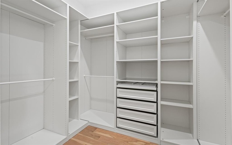 4016 Baker Avenue, Dallas, TX 75212, 4 Habitaciones Habitaciones , ,3 BañosBaños,Residential,En Venta,4016 Baker Avenue,0,21078423