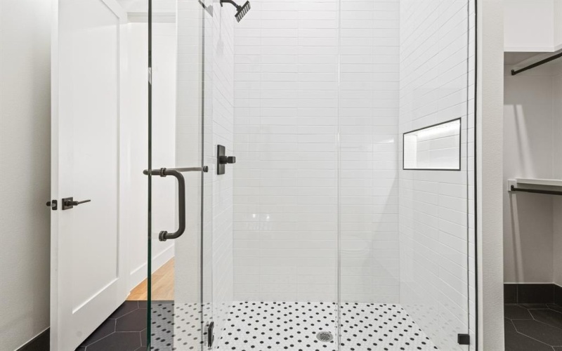 4016 Baker Avenue, Dallas, TX 75212, 4 Habitaciones Habitaciones , ,3 BañosBaños,Residential,En Venta,4016 Baker Avenue,0,21078423