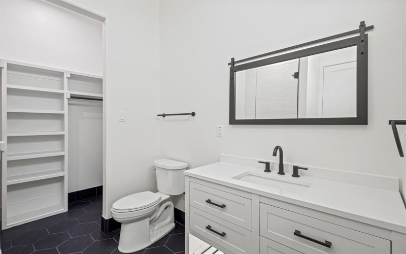 4016 Baker Avenue, Dallas, TX 75212, 4 Habitaciones Habitaciones , ,3 BañosBaños,Residential,En Venta,4016 Baker Avenue,0,21078423