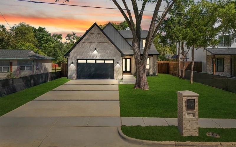 4016 Baker Avenue, Dallas, TX 75212, 4 Habitaciones Habitaciones , ,3 BañosBaños,Residential,En Venta,4016 Baker Avenue,0,21078423