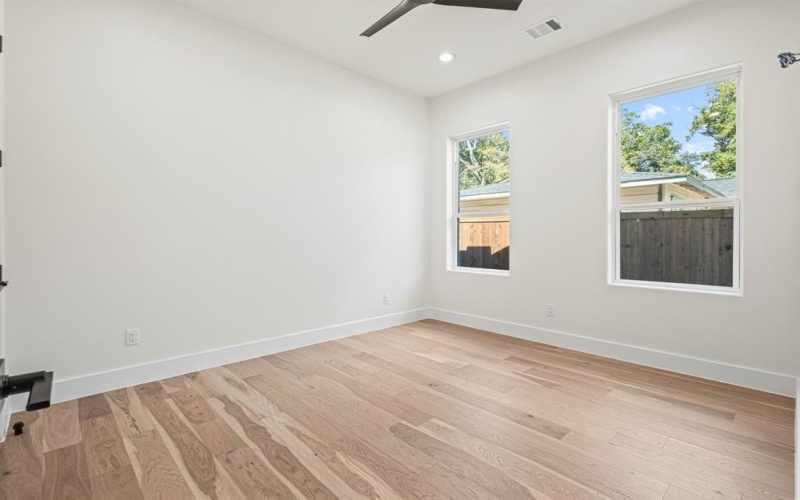 4016 Baker Avenue, Dallas, TX 75212, 4 Habitaciones Habitaciones , ,3 BañosBaños,Residential,En Venta,4016 Baker Avenue,0,21078423