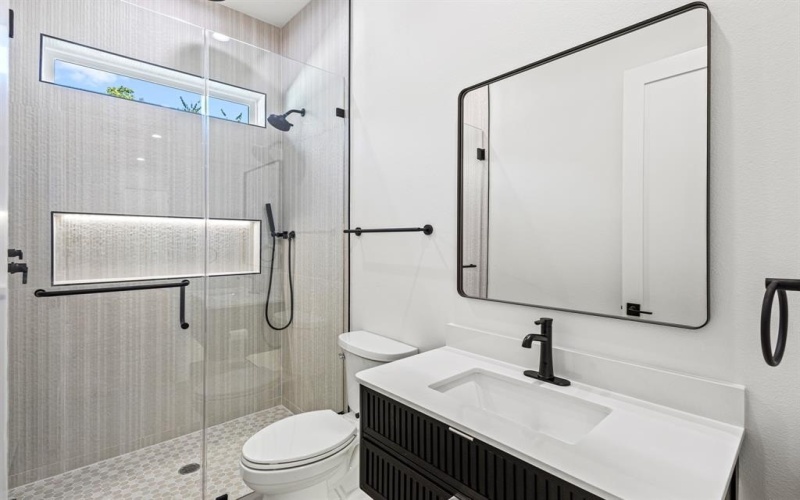 4016 Baker Avenue, Dallas, TX 75212, 4 Habitaciones Habitaciones , ,3 BañosBaños,Residential,En Venta,4016 Baker Avenue,0,21078423