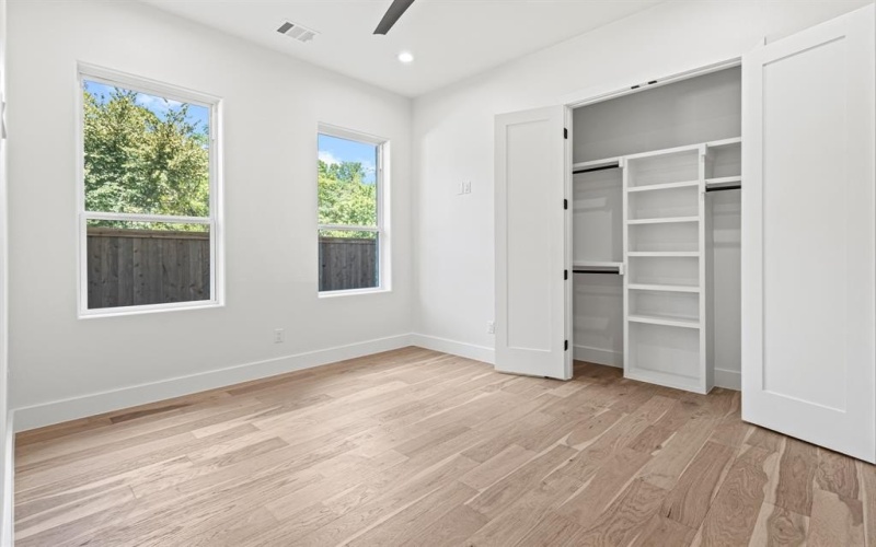 4016 Baker Avenue, Dallas, TX 75212, 4 Habitaciones Habitaciones , ,3 BañosBaños,Residential,En Venta,4016 Baker Avenue,0,21078423