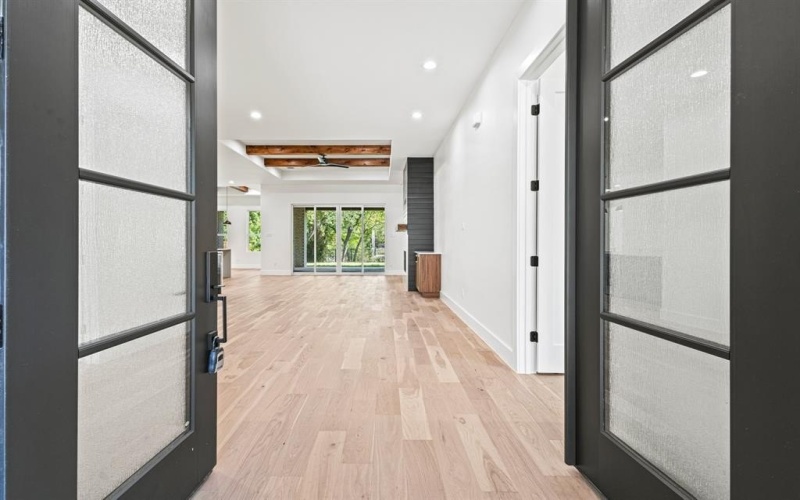 4016 Baker Avenue, Dallas, TX 75212, 4 Habitaciones Habitaciones , ,3 BañosBaños,Residential,En Venta,4016 Baker Avenue,0,21078423