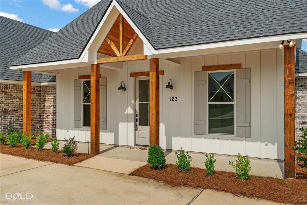 163 Oak Alley, Stonewall, LA 71078, 4 Bedrooms Bedrooms, ,2 BathroomsBathrooms,Residential,For Sale,163 Oak Alley,0,21079450
