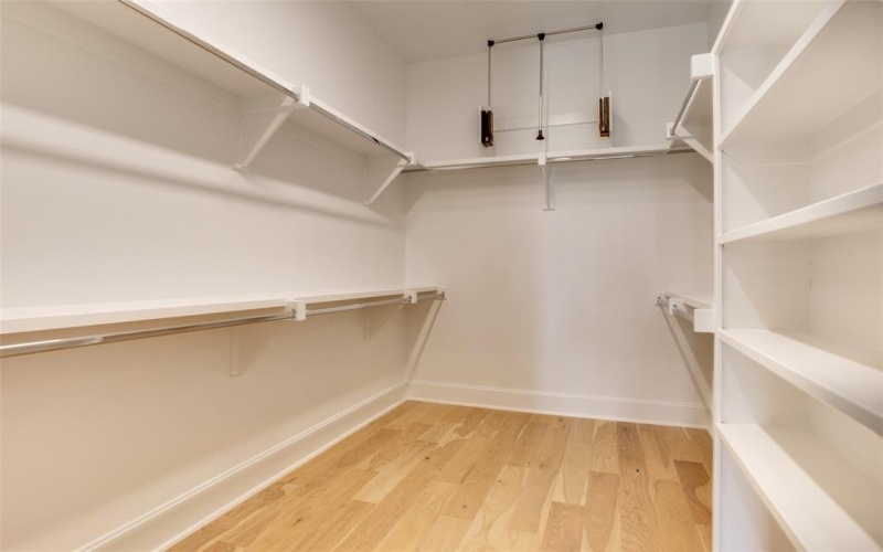 4645 New Water Lane, Dallas, TX 75219, 3 Habitaciones Habitaciones , ,3 BañosBaños,Residential,En Venta,4645 New Water Lane,0,21079507