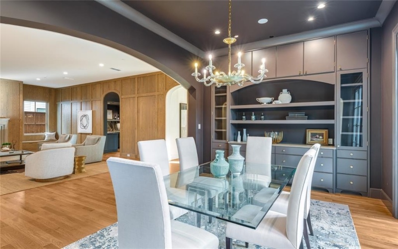 4104 Greenbrier Drive, University Park, TX 75225, 5 Habitaciones Habitaciones , ,6 BañosBaños,Residential,En Venta,4104 Greenbrier Drive,0,21079517