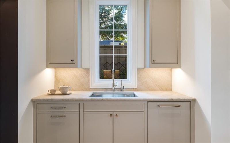 4104 Greenbrier Drive, University Park, TX 75225, 5 Habitaciones Habitaciones , ,6 BañosBaños,Residential,En Venta,4104 Greenbrier Drive,0,21079517