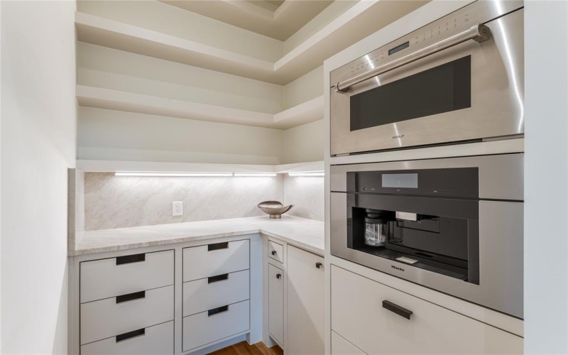 4104 Greenbrier Drive, University Park, TX 75225, 5 Habitaciones Habitaciones , ,6 BañosBaños,Residential,En Venta,4104 Greenbrier Drive,0,21079517