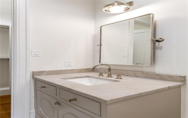 4104 Greenbrier Drive, University Park, TX 75225, 5 Habitaciones Habitaciones , ,6 BañosBaños,Residential,En Venta,4104 Greenbrier Drive,0,21079517