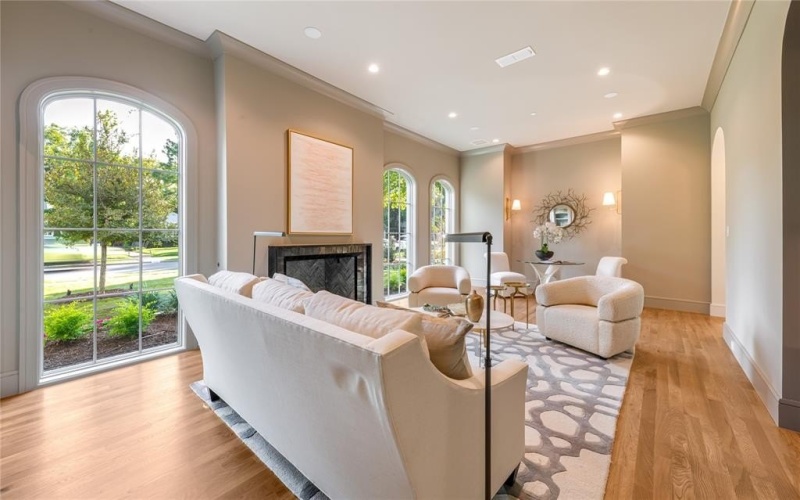 4104 Greenbrier Drive, University Park, TX 75225, 5 Habitaciones Habitaciones , ,6 BañosBaños,Residential,En Venta,4104 Greenbrier Drive,0,21079517