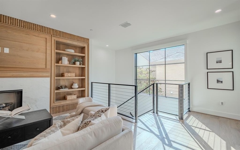 4128 University Boulevard #2, University Park, TX 75205, 3 Habitaciones Habitaciones , ,3 BañosBaños,Residential,En Venta,4128 University Boulevard,0,21079708