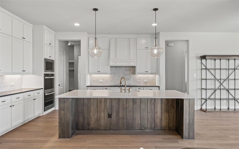 430 Olson Road, Waxahachie, TX 75167, 4 Bedrooms Bedrooms, ,3 BathroomsBathrooms,Residential,For Sale,430 Olson Road,0,21080009