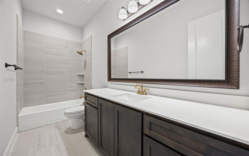 430 Olson Road, Waxahachie, TX 75167, 4 Bedrooms Bedrooms, ,3 BathroomsBathrooms,Residential,For Sale,430 Olson Road,0,21080009