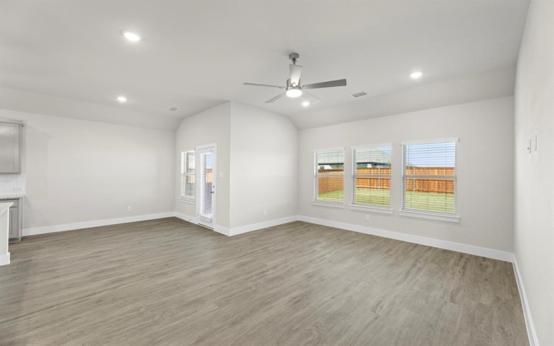 2372 Bell Way, Forney, TX 75126, 4 Bedrooms Bedrooms, ,2 BathroomsBathrooms,Residential,For Sale,2372 Bell Way,0,21080204