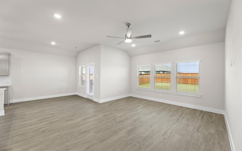 2372 Bell Way, Forney, TX 75126, 4 Bedrooms Bedrooms, ,2 BathroomsBathrooms,Residential,For Sale,2372 Bell Way,0,21080204