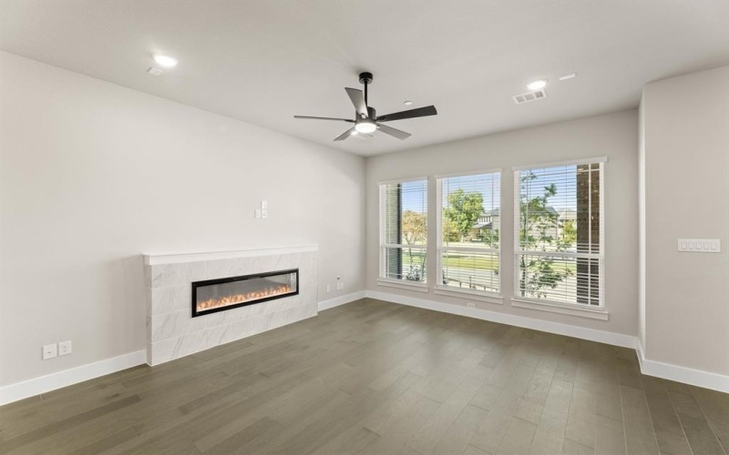 1840 Wittington Place, Farmers Branch, TX 75234, 3 Habitaciones Habitaciones , ,2 BañosBaños,Residential,En Venta,1840 Wittington Place,0,21080209