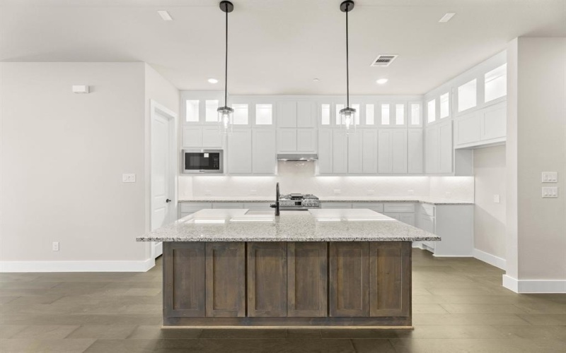 1840 Wittington Place, Farmers Branch, TX 75234, 3 Habitaciones Habitaciones , ,2 BañosBaños,Residential,En Venta,1840 Wittington Place,0,21080209