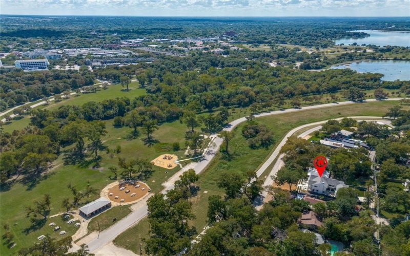 9233 E Lake Highlands Drive, Dallas, TX 75218, 5 Bedrooms Bedrooms, ,6 BathroomsBathrooms,Residential,For Sale,9233 E Lake Highlands Drive,0,21080332