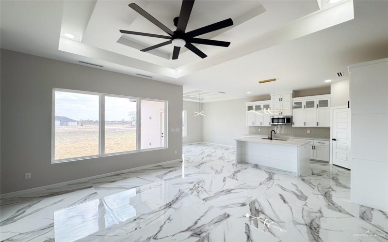 8104 50th Street, McAllen, TX 78504, 3 Bedrooms Bedrooms, ,2 BathroomsBathrooms,Residential,For Sale,8104 50th Street,461390