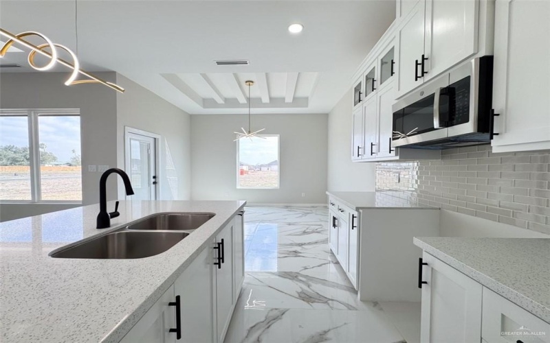 8104 50th Street, McAllen, TX 78504, 3 Bedrooms Bedrooms, ,2 BathroomsBathrooms,Residential,For Sale,8104 50th Street,461390
