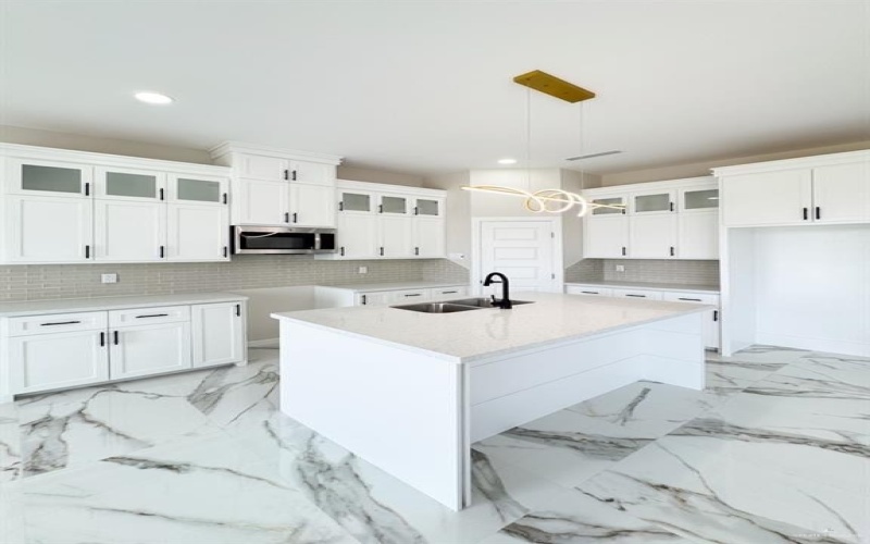 8104 50th Street, McAllen, TX 78504, 3 Bedrooms Bedrooms, ,2 BathroomsBathrooms,Residential,For Sale,8104 50th Street,461390