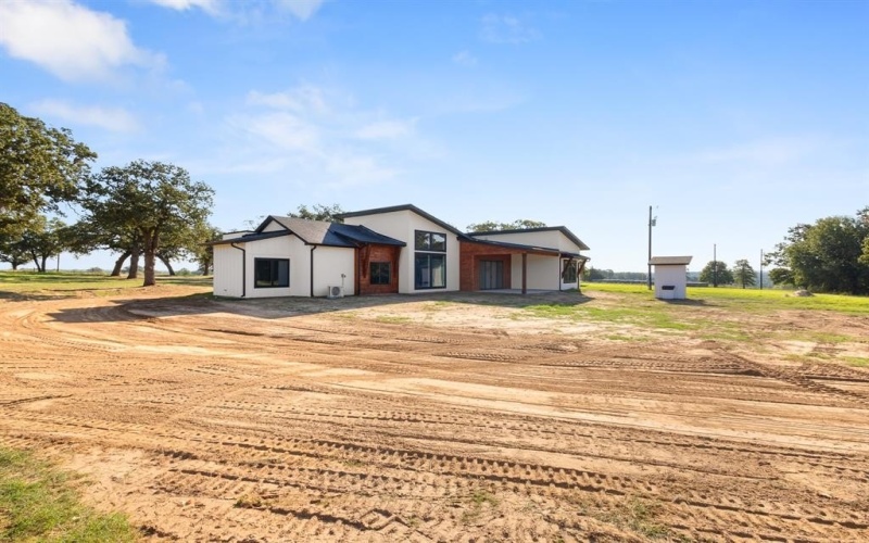 1572 Faulkner Road, Sunset, TX 76270, 4 Bedrooms Bedrooms, ,3 BathroomsBathrooms,Residential,For Sale,1572 Faulkner Road,0,21080453