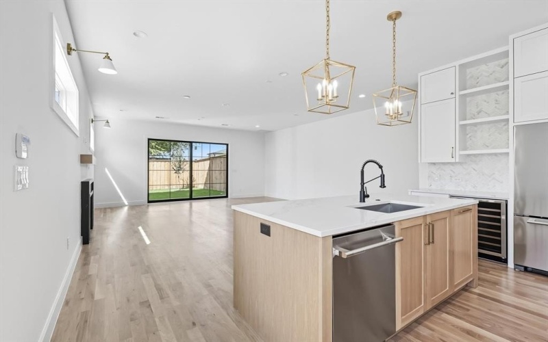 4525 Hopkins Avenue, Dallas, TX 75209, 3 Habitaciones Habitaciones , ,2 BañosBaños,Residential,En Venta,4525 Hopkins Avenue,0,21080460