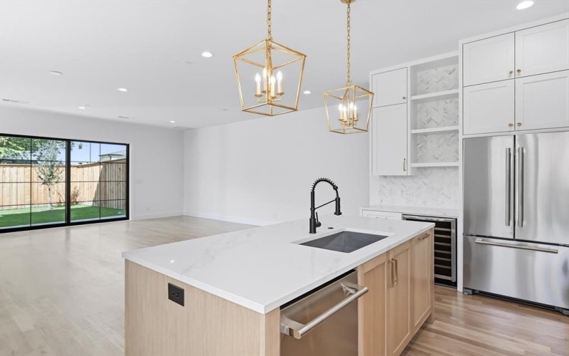 4525 Hopkins Avenue, Dallas, TX 75209, 3 Habitaciones Habitaciones , ,2 BañosBaños,Residential,En Venta,4525 Hopkins Avenue,0,21080460