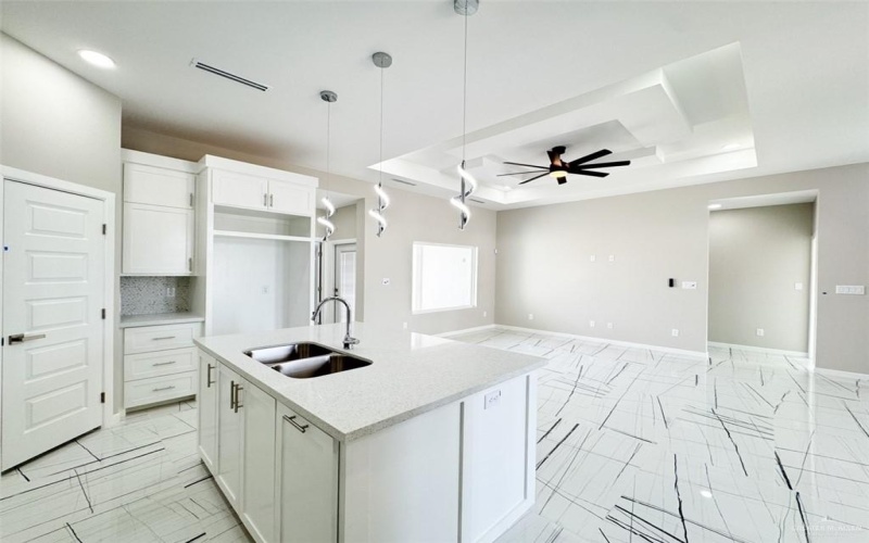 8100 50th Street, McAllen, TX 78504, 3 Bedrooms Bedrooms, ,2 BathroomsBathrooms,Residential,For Sale,8100 50th Street,461398
