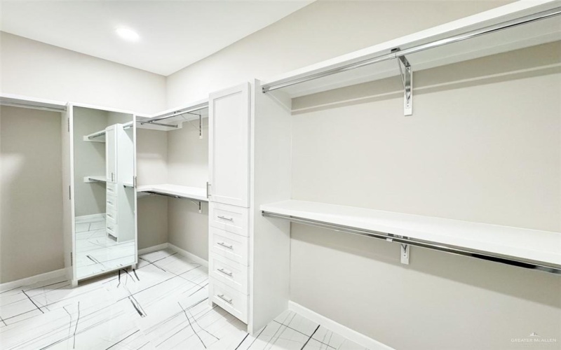 8100 50th Street, McAllen, TX 78504, 3 Bedrooms Bedrooms, ,2 BathroomsBathrooms,Residential,For Sale,8100 50th Street,461398