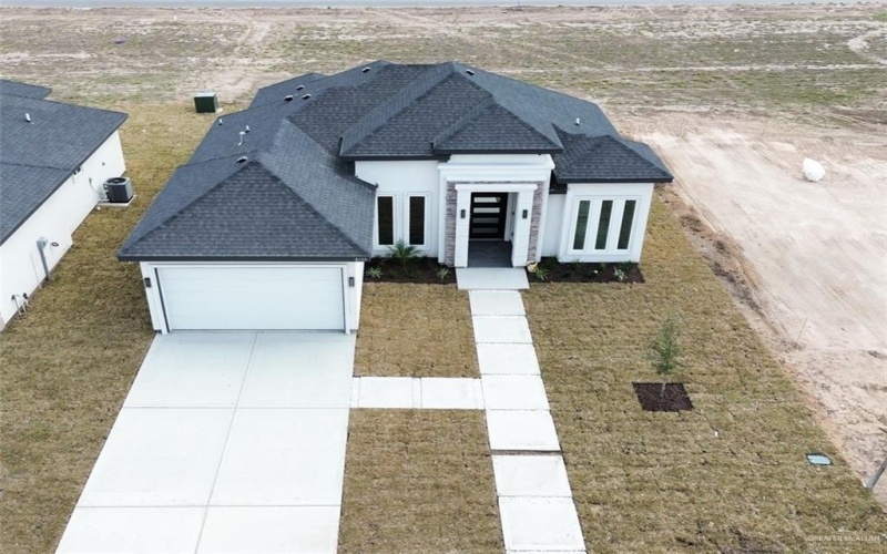 8100 50th Street, McAllen, TX 78504, 3 Bedrooms Bedrooms, ,2 BathroomsBathrooms,Residential,For Sale,8100 50th Street,461398
