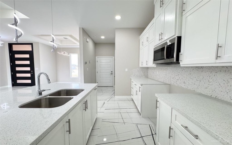 8100 50th Street, McAllen, TX 78504, 3 Bedrooms Bedrooms, ,2 BathroomsBathrooms,Residential,For Sale,8100 50th Street,461398