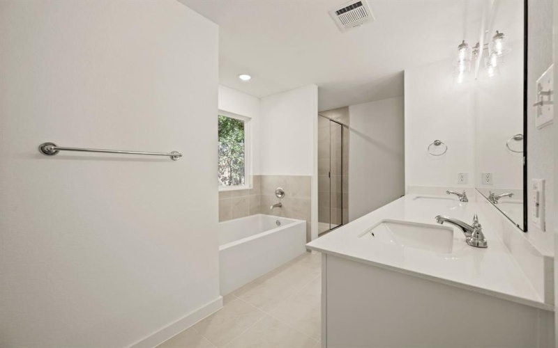 813 Haynie Drive, Runaway Bay, TX 76426, 3 Bedrooms Bedrooms, ,2 BathroomsBathrooms,Residential,For Sale,813 Haynie Drive,0,21080478