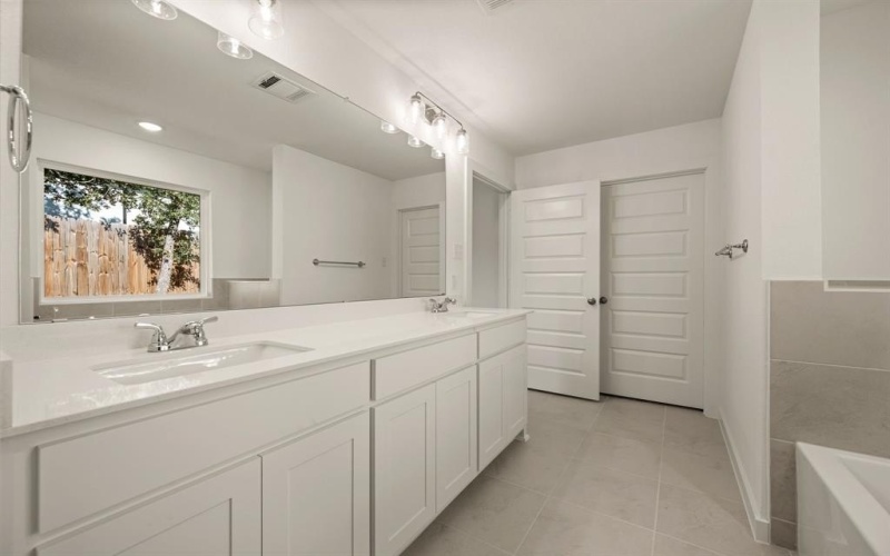 813 Haynie Drive, Runaway Bay, TX 76426, 3 Bedrooms Bedrooms, ,2 BathroomsBathrooms,Residential,For Sale,813 Haynie Drive,0,21080478