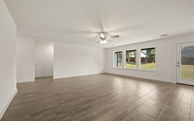 813 Haynie Drive, Runaway Bay, TX 76426, 3 Bedrooms Bedrooms, ,2 BathroomsBathrooms,Residential,For Sale,813 Haynie Drive,0,21080478