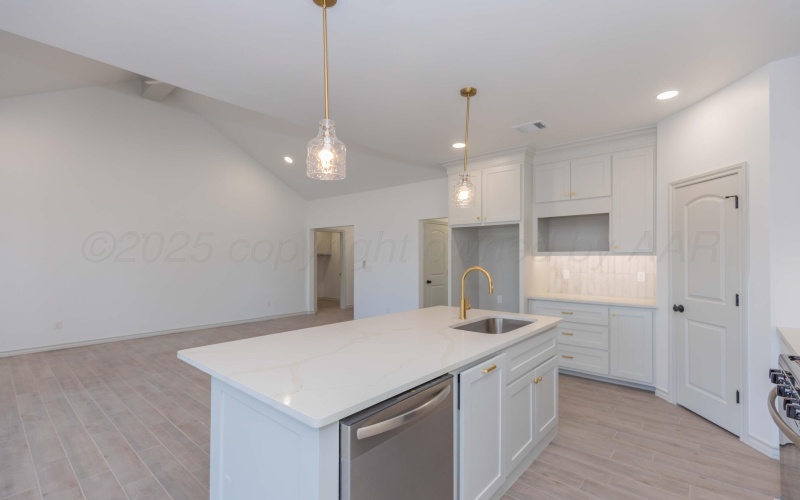 3811 NE 10TH Avenue, Amarillo, TX 79107-7110, 3 Bedrooms Bedrooms, ,2 BathroomsBathrooms,Residential,For Sale,3811 NE 10TH Avenue,0,25-8587