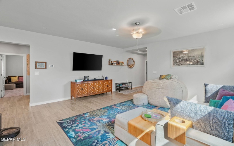 14824 MIKE A MENDOZA Avenue, El Paso, TX 79938, 4 Habitaciones Habitaciones , ,2 BañosBaños,Residential,En Venta,14824 MIKE A MENDOZA Avenue,0,931669