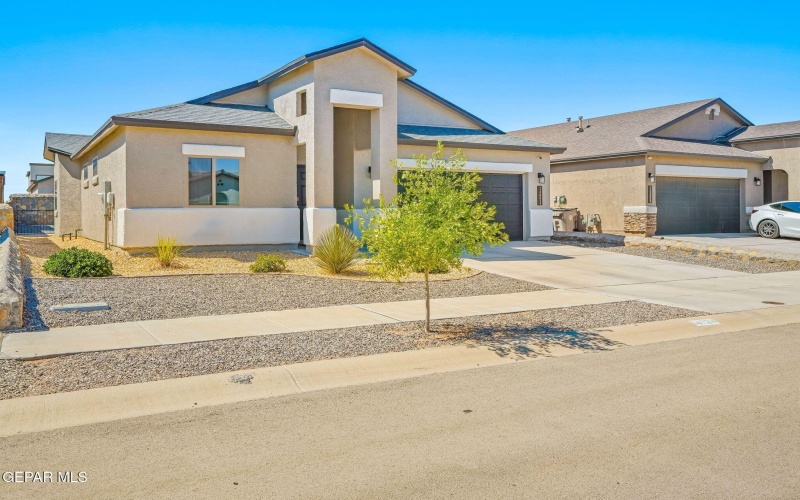 14824 MIKE A MENDOZA Avenue, El Paso, TX 79938, 4 Habitaciones Habitaciones , ,2 BañosBaños,Residential,En Venta,14824 MIKE A MENDOZA Avenue,0,931669