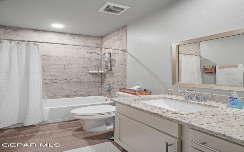 14824 MIKE A MENDOZA Avenue, El Paso, TX 79938, 4 Habitaciones Habitaciones , ,2 BañosBaños,Residential,En Venta,14824 MIKE A MENDOZA Avenue,0,931669