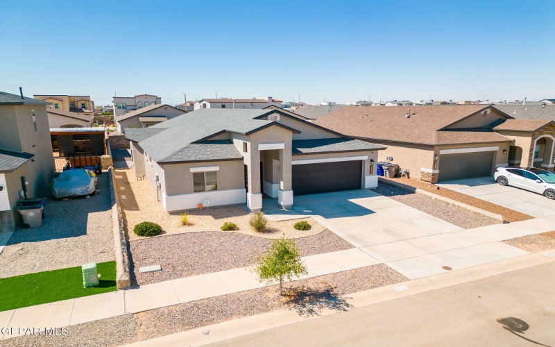 14824 MIKE A MENDOZA Avenue, El Paso, TX 79938, 4 Habitaciones Habitaciones , ,2 BañosBaños,Residential,En Venta,14824 MIKE A MENDOZA Avenue,0,931669