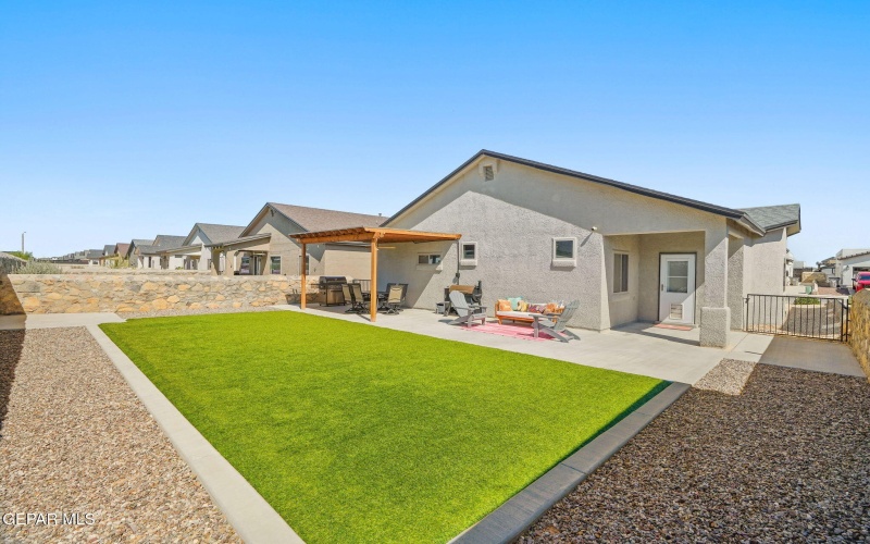 14824 MIKE A MENDOZA Avenue, El Paso, TX 79938, 4 Habitaciones Habitaciones , ,2 BañosBaños,Residential,En Venta,14824 MIKE A MENDOZA Avenue,0,931669