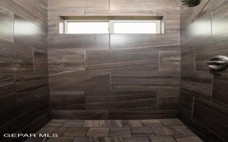 921 GULF STREAMS Avenue, El Paso, TX 79932, 4 Habitaciones Habitaciones , ,2 BañosBaños,Residential,En Venta,921 GULF STREAMS Avenue,0,931676